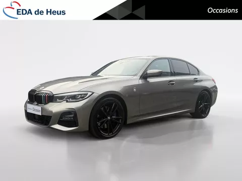 BMW 3-serie 330i High Executive Edition | Automaat | M-Sport | Schuif-Kantel Dak | Harman Kardon | 360* Camera | Dealer Onderhouden | Stuur/Stoel Verwarming | Apple Carplay/Android Auto