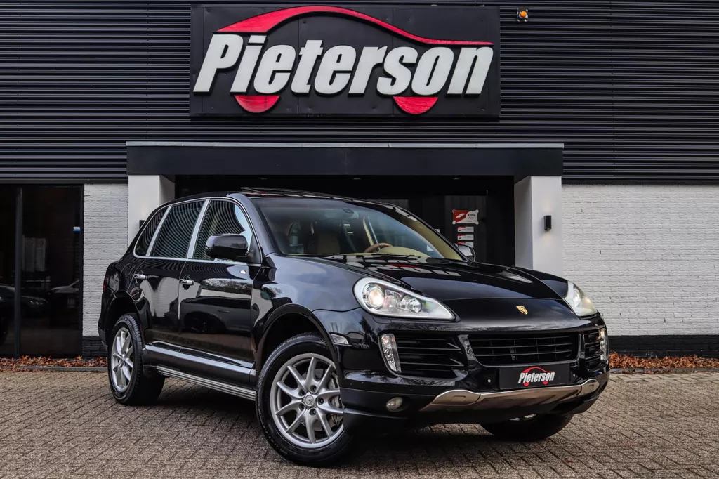 Porsche Cayenne 4.8 S YOUNGTIMER PANO BOSE LUCHTVERING LEDER