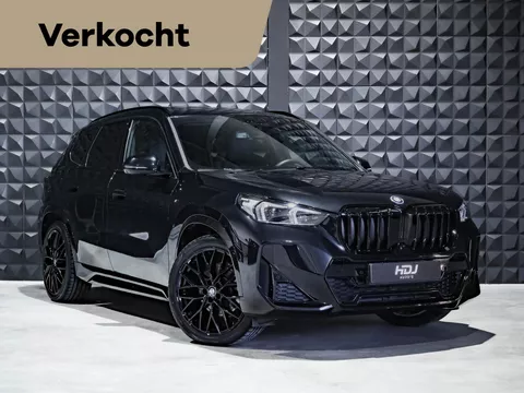 BMW X1 xDrive25e M Sport | Pano | 20"| H&amp;K | Topv. | HUD | Memo | Park+ | Leer