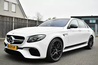 Mercedes-Benz E-Klasse AMG E63S 4MATIC+ 1E LAK SOFTCLOSE CARBON