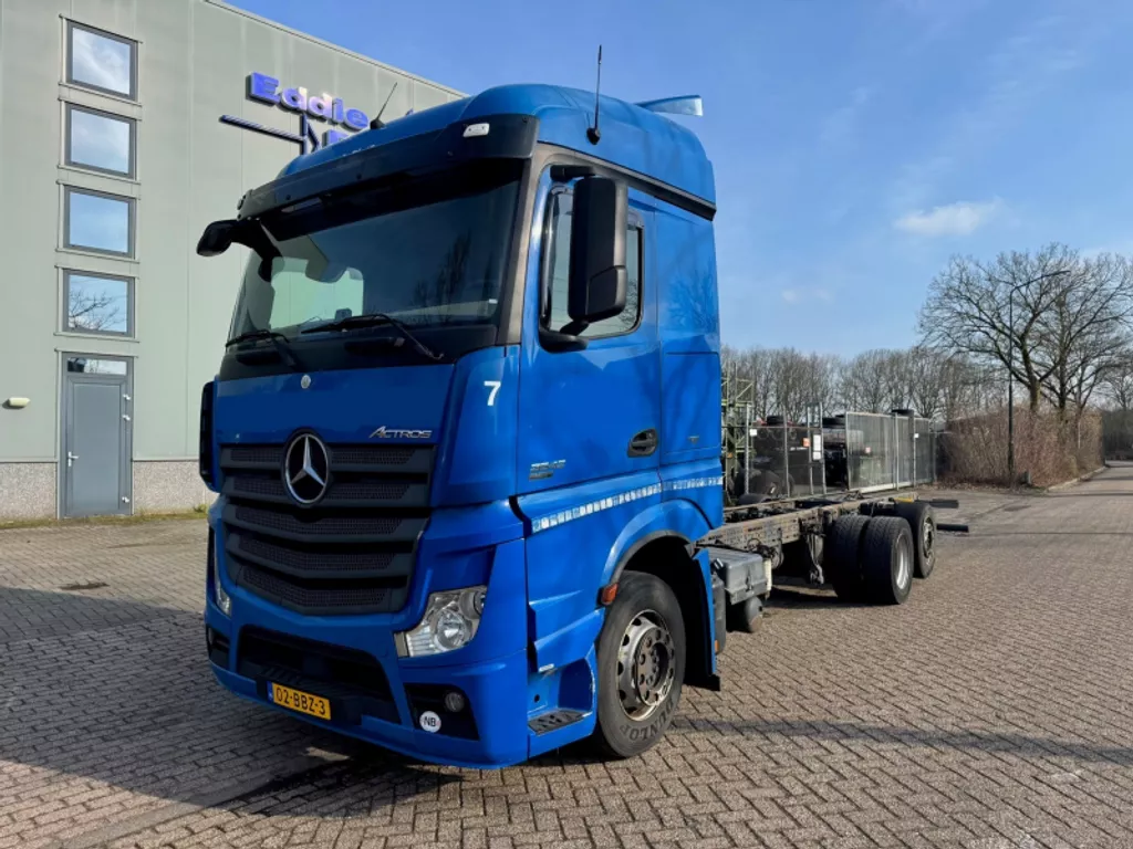 Mercedes-Benz Actros 2542 BLEUTEC 6 6X2