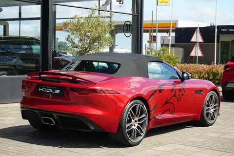 Jaguar F-TYPE P300 RWD