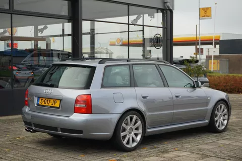 Audi RS4 Avant 2.7 V6 quattro
