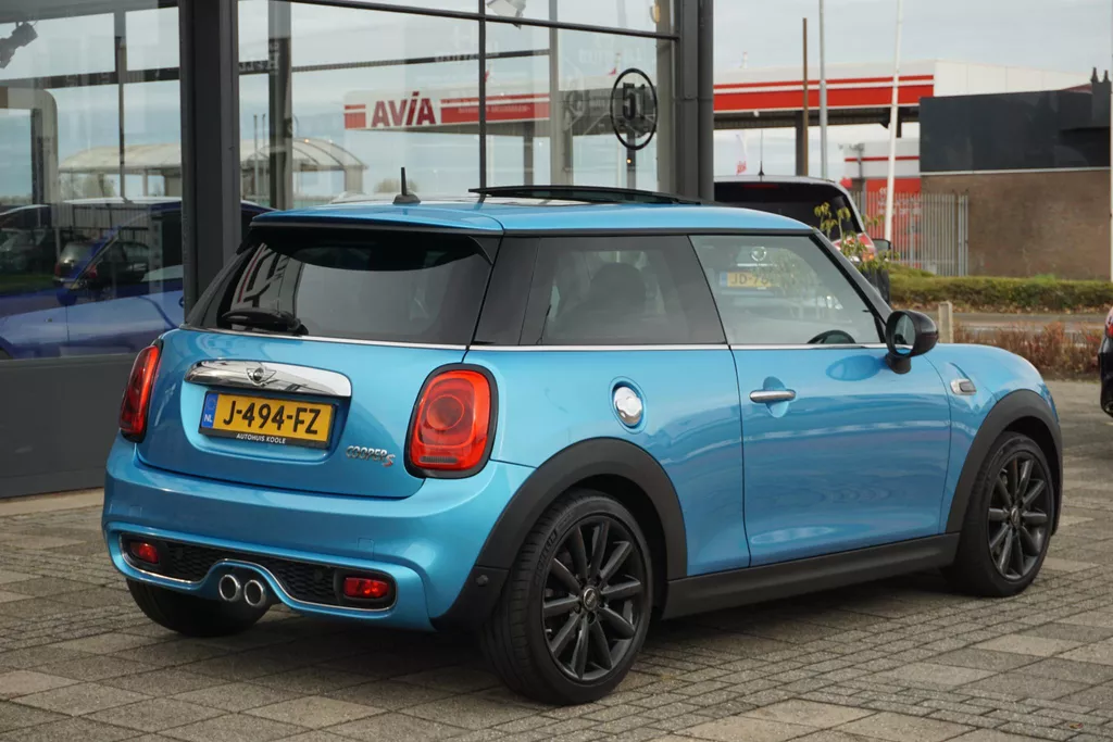 Mini Mini 2.0 Cooper S Chili Serious Business | Pano | LED