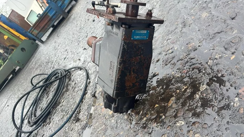 Diverse DENISON T6DCCM B24 BX BX XR00 B101