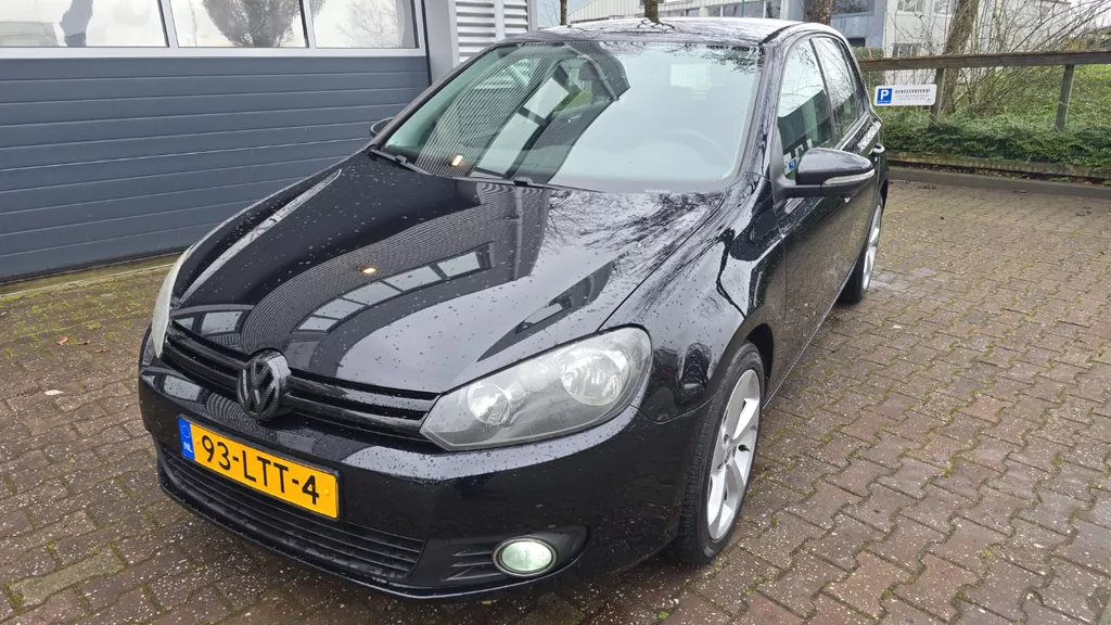 Volkswagen Golf 1.2 TSI TOUR