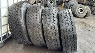 Diverse UNIROYAL DH40 315/80R22.5 SET