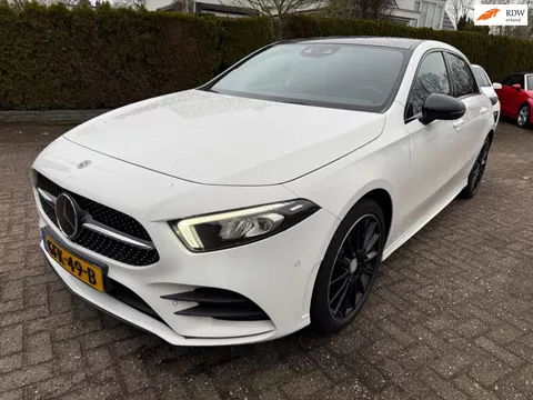 Mercedes-Benz A-klasse 250 e Premium AUT. AMG Exclusive Leder Pano Cruise NIEUWSTAAT