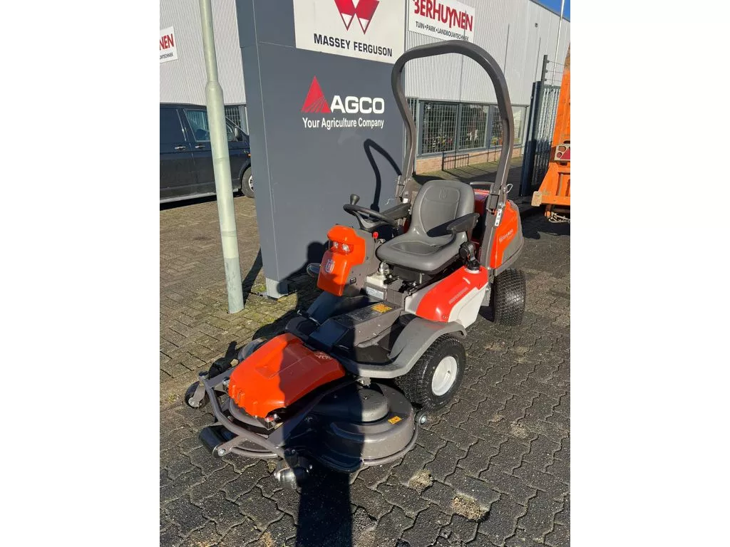 Husqvarna Showroommodel Rider P524 EFi