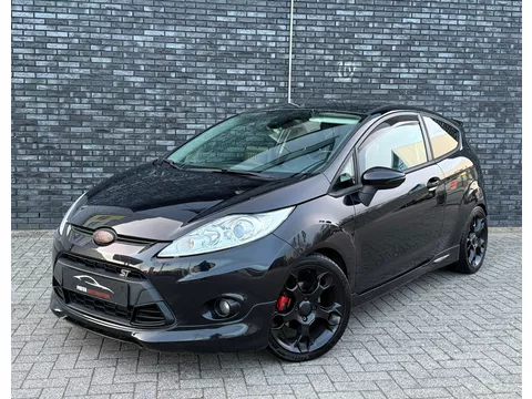 Ford Fiesta 1.6 Black Metal 135pk A-Carplay|Milltek|Cruise|Keyless|Leder|Stoelverwarming