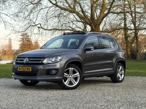 Volkswagen Tiguan 1.4 TSI 160PK R-Line,Carplay,Pano,Navi,Trekhaak