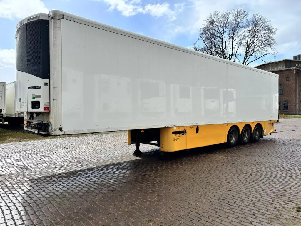 Gray &amp; Adams and SLXe 200 Thermoking