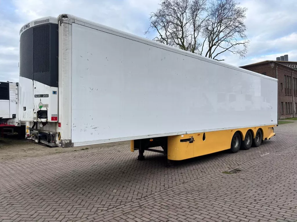 Gray &amp; Adams and SLXe 200 Thermoking,BPW drum,260 cm hauture,6 cm mur