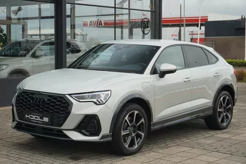 Audi Q3 Sportback 45 TFSI e S Edition | ACC | Trekhaak