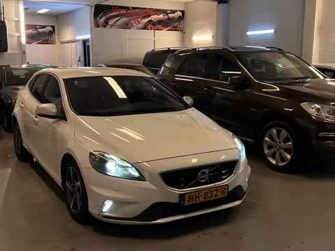 Volvo V40 2.0 D2 R-Design 5-Doors Navi Leder BJ-15