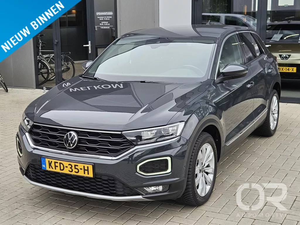 Volkswagen T-Roc 1.5 TSI Sport Executive Automaat Trekhaak Carplay Dig Dash Cam