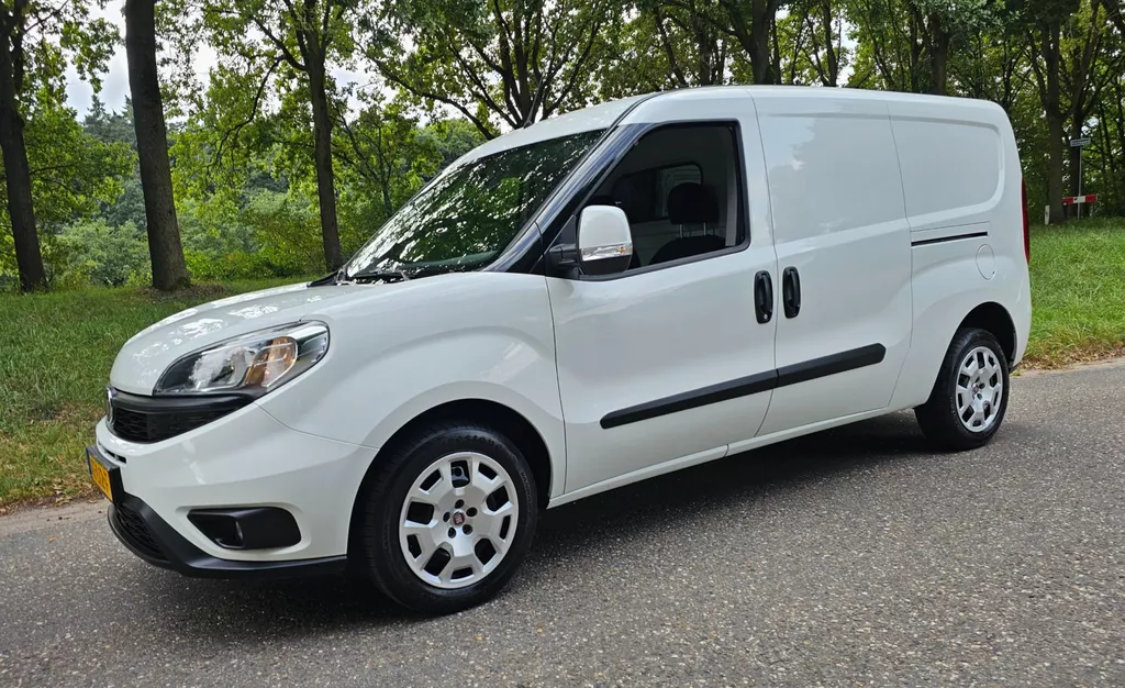 Fiat Dobl&ograve; Cargo 1.3 MJ L2H1 Maxi 1e Eigenaar ! NL Auto !