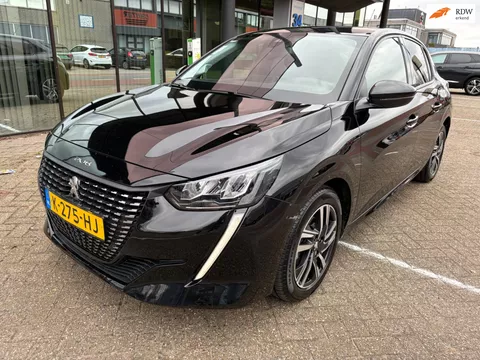 Peugeot 208 1.2 PureTech Allure Pack / 3D Cockpit / Camera / Xenon / Keyless