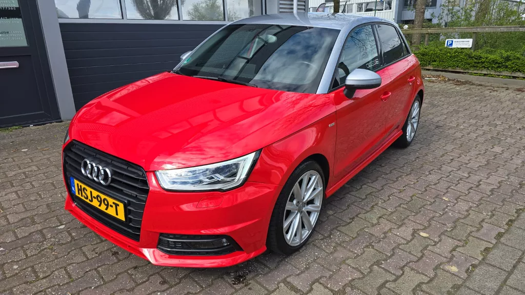 Audi A1 Sportback 1.0 TFSI Advace S - LINE