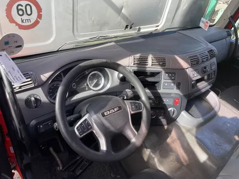 INTERIOR OF THE SECOND-GENERATION WITHOUT COMPUTERS (MORE PIECES IN STOCK)