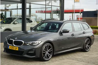 BMW 3-serie Touring 320i Executive Edition | M pakket | pano | trekhaak