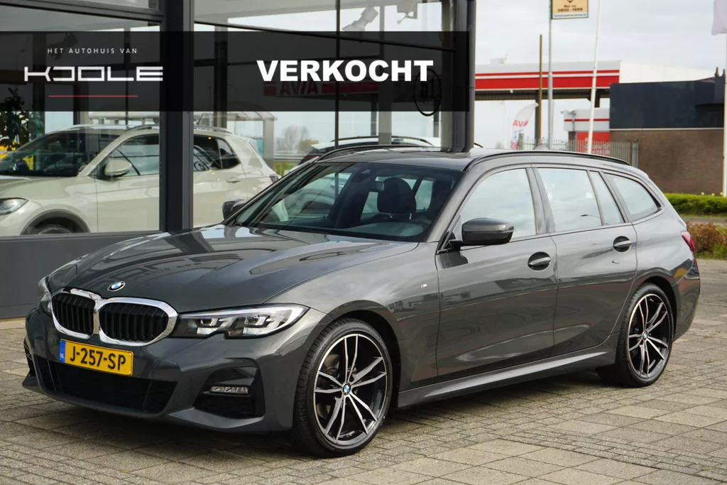 BMW 3-serie Touring 320i Executive Edition | M pakket | pano | trekhaak