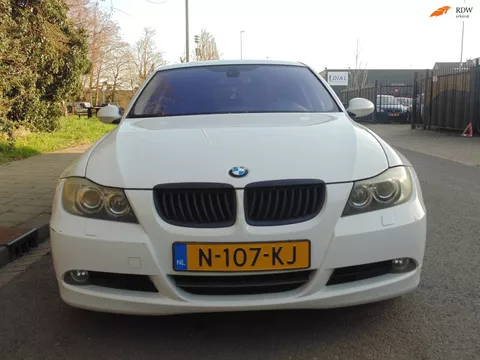 BMW 3-serie Touring 320i AIRCO NAVI TREKHAAK
