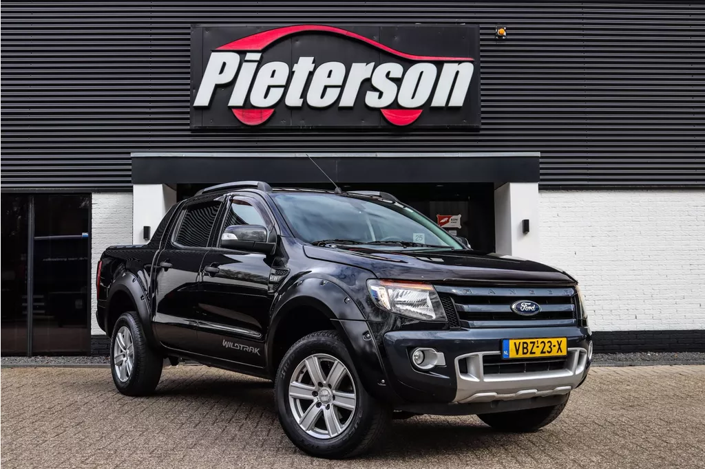 Ford Ranger 3.2 TDCi Wildtrak Supercab TREKH CAMERA STOELVER