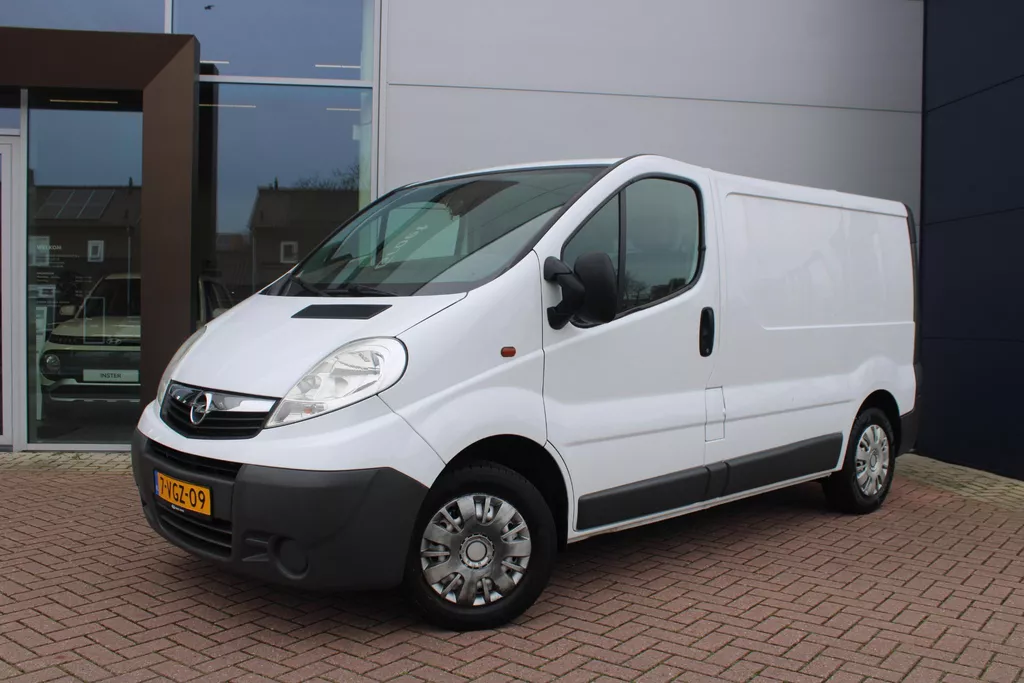 Opel Vivaro 2.0 CDTI L1H1 Airco Trekhaak Betimmering Keurig nette besteller met nieuwe APK