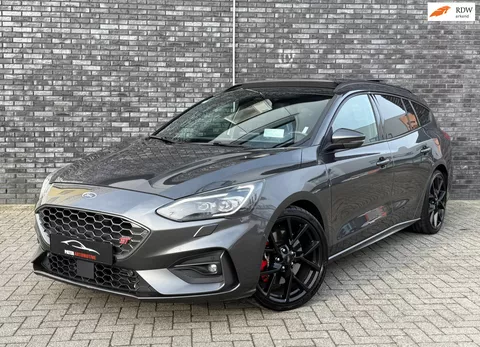 Ford Focus Wagon 2.3 EcoBoost ST-3 Pano|Head-up|B&amp;O|Launch Control|ACC|Camera|Carplay|Blis|Elekt Stoelen|Virtual Dash|VOL OPTIE!!!
