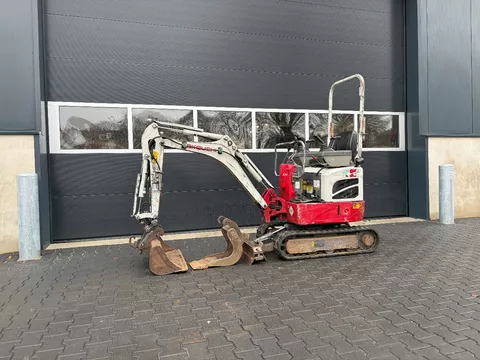 Takeuchi TB210R minigraver/graafmachine