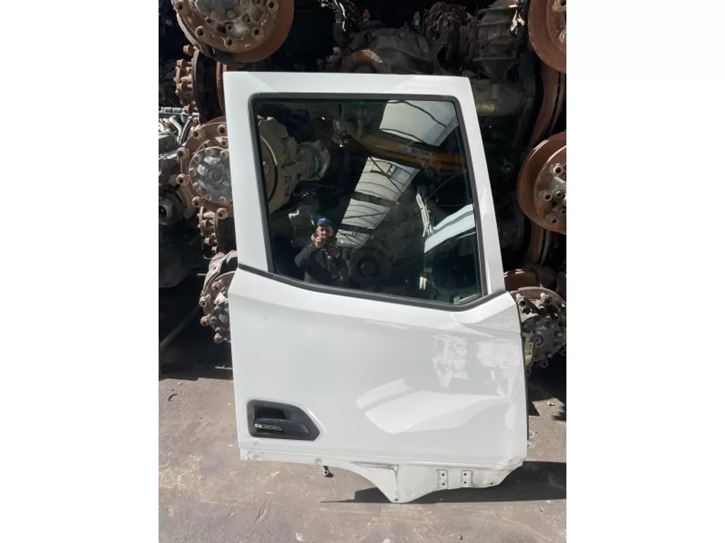 DAF 2197012 RECHTER PORTIER (MET SCHADE)