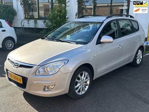 Hyundai I30 CW 1.6i Dynamic Business/ APK mei 2027/ 2de eigenaar