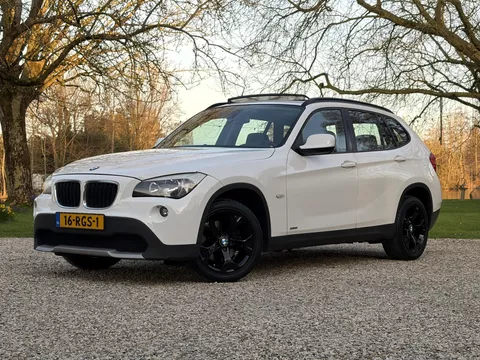 BMW X1 150 PK Automaat,Cruise,Pano,PDC,Navi,Trekhaak.