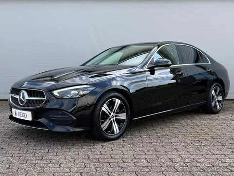Mercedes-Benz C-klasse 180 Sedan | Luxury line | Trekhaak | Mercedes motor! DK1173