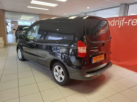 Ford Transit Courier 1.0 Limited EcoBoost, Milieu zone vrij, Navigatie, LM velgen
