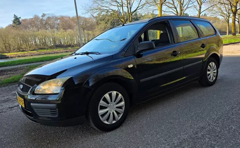 Ford Focus Wagon 1.4-16V - Airco - APK t/m 19-03-2027 -
