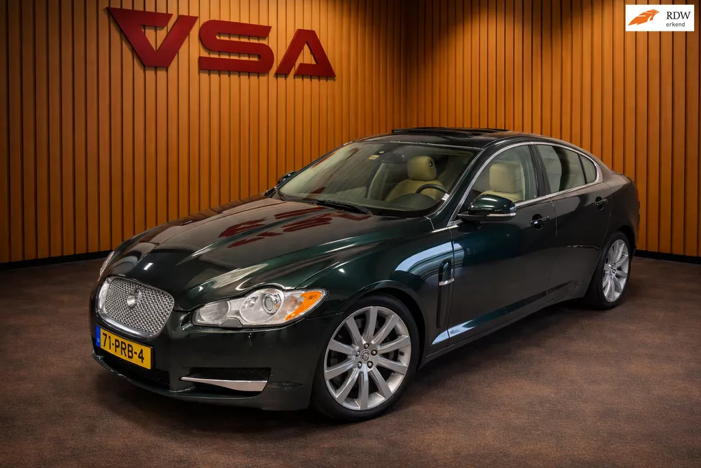 Jaguar XF 5.0 V8 Premium Luxury|full-opties|dakje|385PK|Camera|Cruise|PDC|Climate|Stoelvw|voorruitvw|leder|elektrische stoelen.
