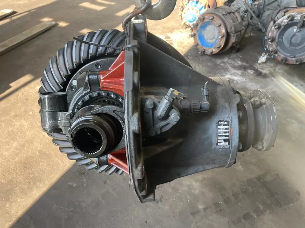 DAF 1901424 / 2312505 1347 RATIO 3.73