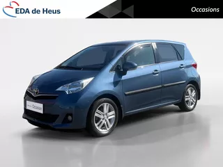 Toyota Verso-S 1.3 VVT-i Dynamic | Achteruitrij Camera | Panorama Dak | Parkeersensoren | Airco | Bluetooth | Hoge Instap | 12 Maanden Bovag Garantie