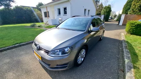 Volkswagen Golf Variant 1.0 TSI Con. Ser.