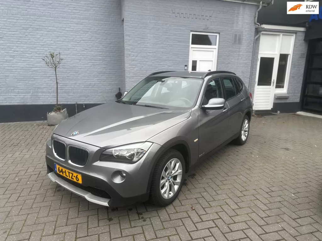 BMW X1 SDrive18i | NAVI | TREKHAAK | CLIMA |