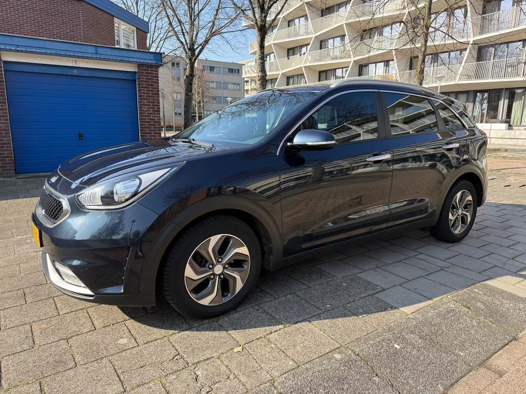 Kia Niro 1.6 GDi Hybrid First Edition NAP Cruise