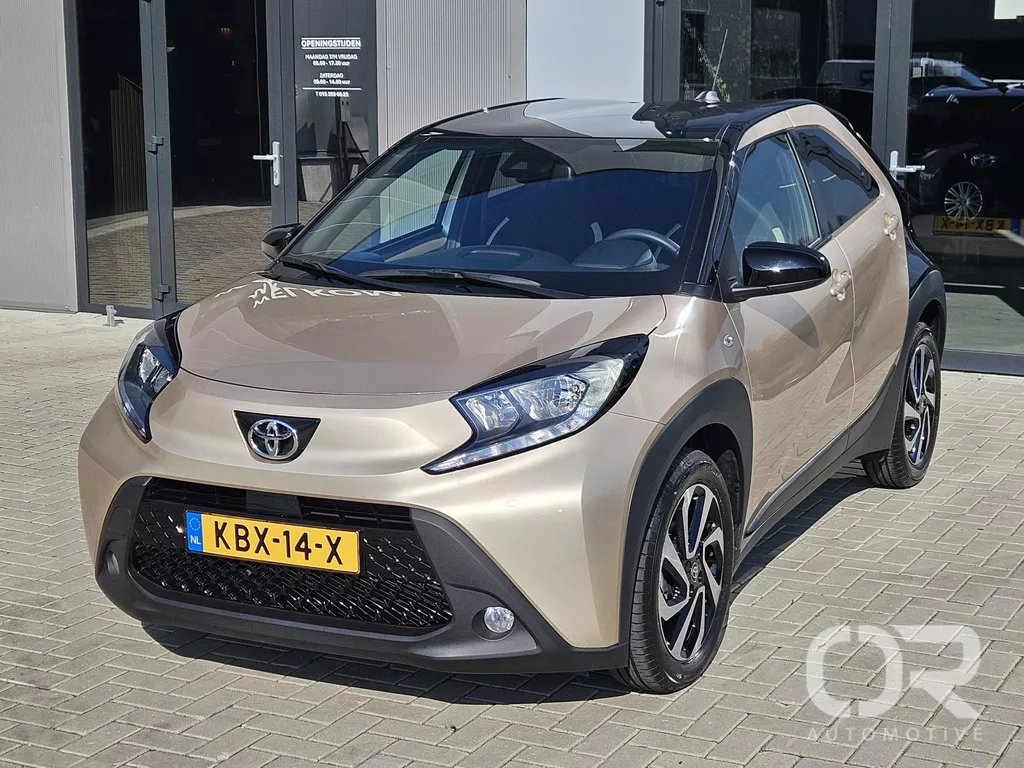 Toyota Aygo X 1.0 VVT-i MT Pulse Two Tone Fabrieksgarantie