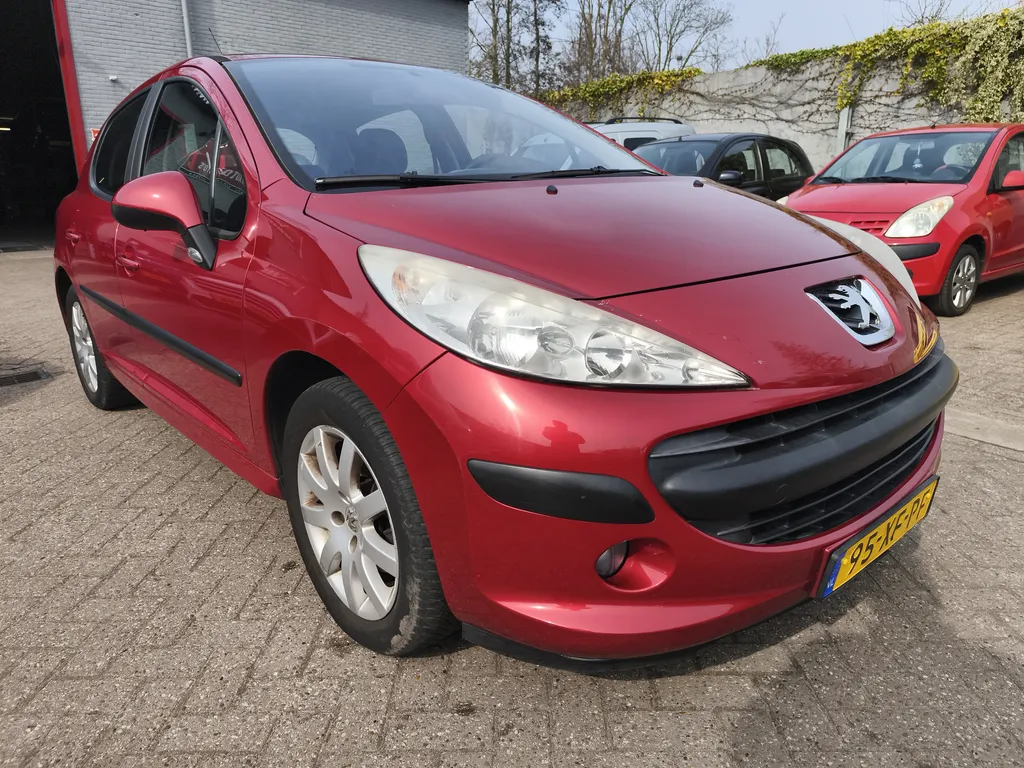 Peugeot 207 XT 1.6-16V, Airco, Lichtmetalen velgen, Trekhaak. APK tot 04-09-2027