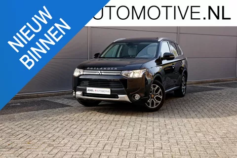 Mitsubishi Outlander 2.0 PHEV Executive Edition 1e eigenaar, Panoramadak, Leren bekleding, Trekhaak, Camera,enz