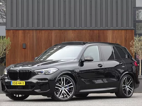 BMW X5 45e 394PK M-Sport / M- Individual / Skylounge / Laser / 360&deg;