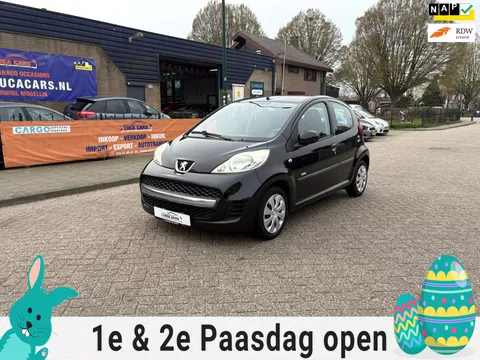 Peugeot 107 1.0-12V Millesim 200 AIRCO + NIEUWE APK!