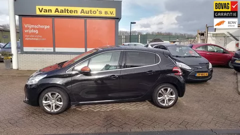 Peugeot 208 1.2 PureTech Roland Garros