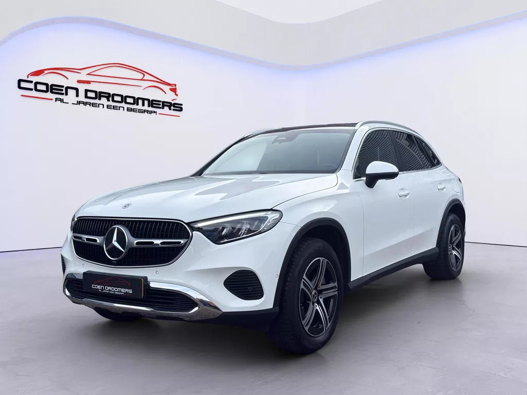 Mercedes-Benz GLC-klasse 300e 4MATIC Luxury Line Panoramadak / Burmester / Sfeerverlichting / Achteruitrijcamera / Stoelverwarming / Luchtvering /